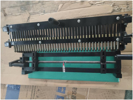 LGD-400BJ手動(dòng)多點(diǎn)拉伸試樣標(biāo)距儀